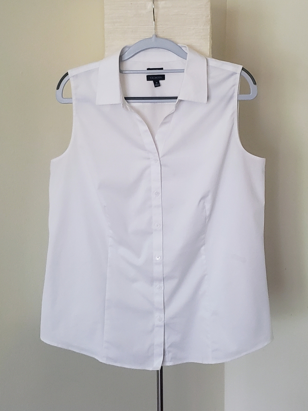 Talbots White Non-Iron Sleeveless Button Down Shirt Blouse Size 10 Office